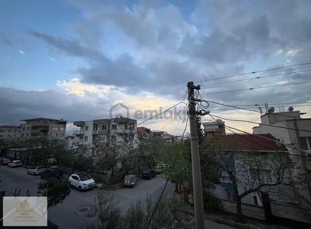 Msg'den Bornova Atatürk Mahallesinde Tadilatlı 3+1 Fırsat Daire 4