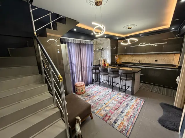Hedef Emlak'tan Çarşıda Satılık Ultra Lüx Eşyalı 2+1 Loft Daire 2