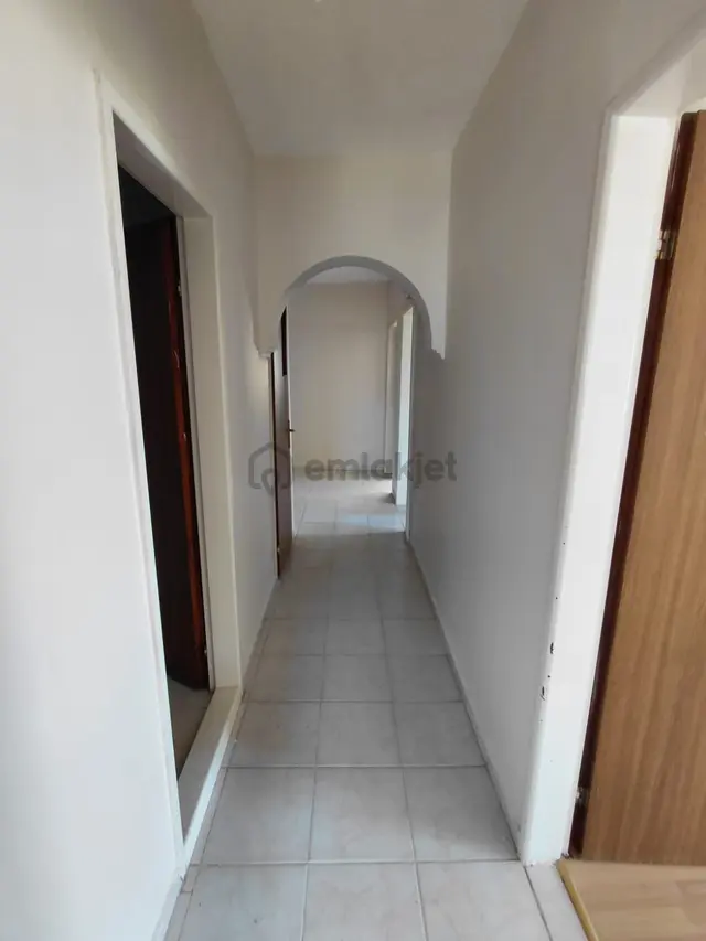 Tezcan Emlak Satılık Afjetli Ve Doğalgazlı Zafer Sit 3+1 Daire 3