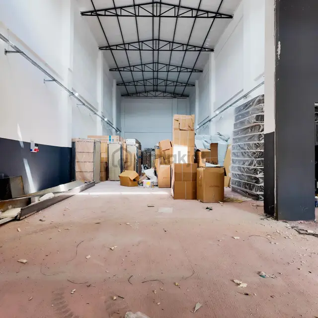 Nuri Giyik Sanayi Sitesi İçerisinde 241 M2 Satılık Sıfır Dükkan 5