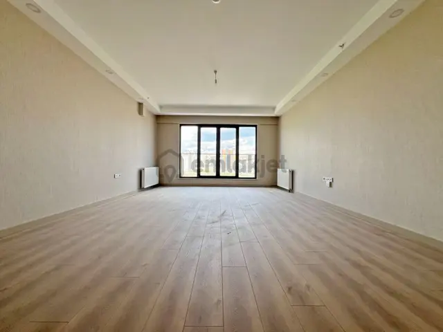 Ovacık Forum Avm Karşısı '0' Site'de 9.katta 4+1 E.banyo G.odalı Kiralık Daire 3