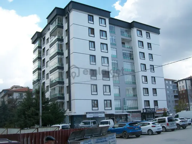 Hacımütahir Mah.kayakıran Apt.bakımlı 3+1 Dairemiz Satılıktır. 4