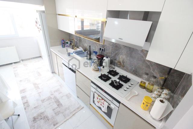 Hemdem Gayrimenkul'den Atakent'te Full+full Yapılı Arakatta 3+1 Satılık Daire 4