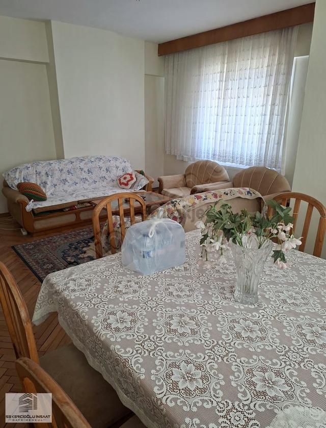 Yalova Çiftlikköy Sahil Mah. Cadde Üzeri Satılık Eşyalı Daire 3