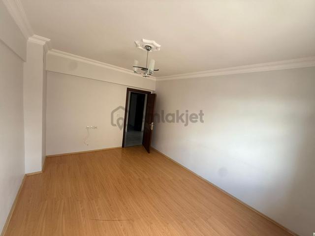 Bağlum-pursaklar Yolu Üzeri / Site İçi /krediye Uygun/masrafsız Cadde Üstü Satılık Geniş 3+1 Daire 5