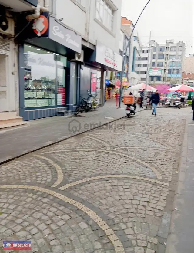 Efsane Emlaktan Kiralık Ofis 3