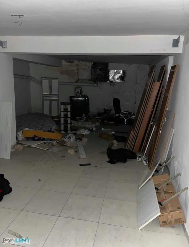 Baylent Gayrimenkulden Çarşı Merkezde Kiralık Dükkan 5
