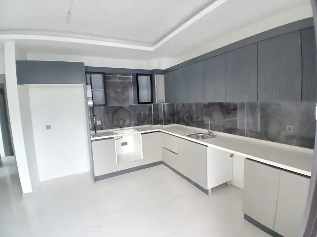 Akçay Emlak'tan Akşehir Yarenler Mahallesinde Garajlı Ara Kat Sıfır Satılık 3+1 Daire 4