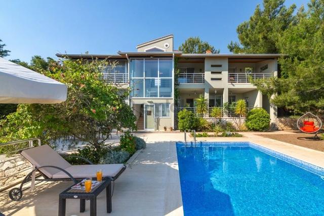 Kalkan - İslamlar Köyünde Doğa Ve Deniz Manzaralı Modern Villa Kalkan - İslamlar Köyünde Doğa Ve Deniz Manzaralı Modern Villa