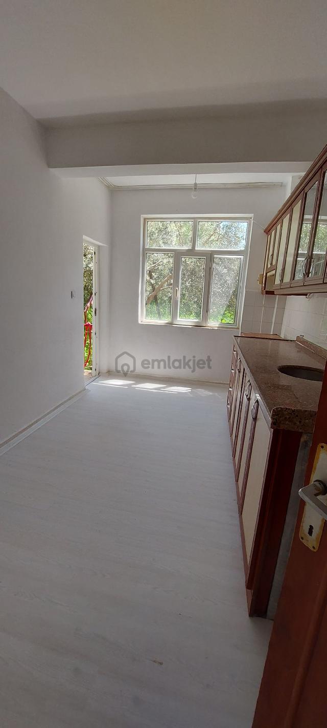 Manavgat/sarılar Ilkokul Yakınında Zemin Kat 2+1 Güneşısısı Var 4