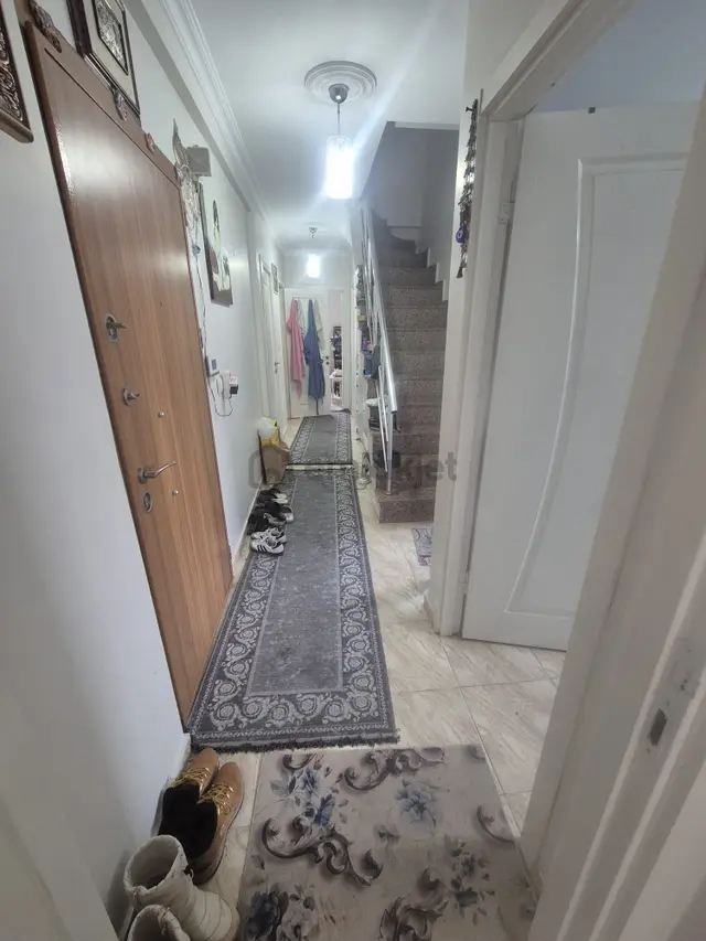 Bahçelievlerde Satılık Metroya Yakın 5+1 Dubleks Yeni Bina Daire (güney Cephe) 2