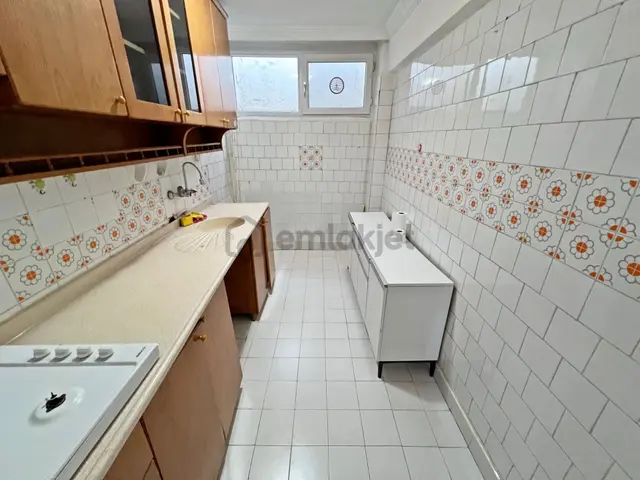 Aşağı Eğlence Tevfik Sağlam Yanı Kat Konumlu 2+1 Balkonlu Mantolamalı 4