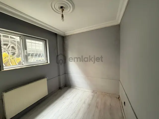 Yenibosna Merkez Satılık 2+1 Bahçe Kat Daire 3
