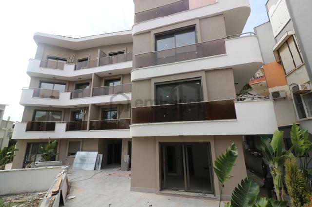 Altınkum Plajına Yürüme Mesafesinde Satılık 2+1 Daire 3