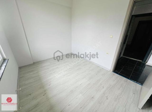 Karasu'da Müstakil Bahçeli Havuzlu Satılık 1+1 Daire 5