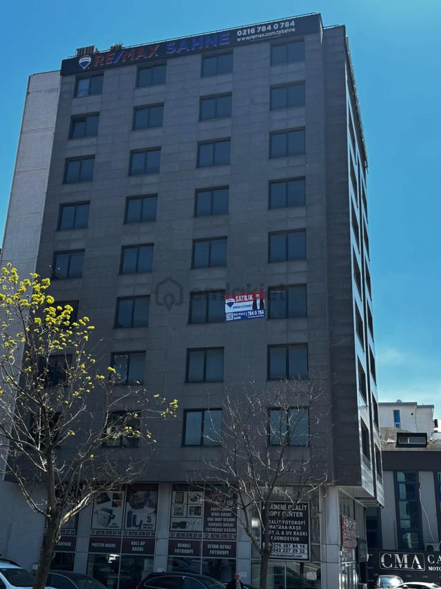 Bağlarbaşı Mh Atatürk Cad.üzeri Prestijli Plaza Katı 300 M2 ! 4