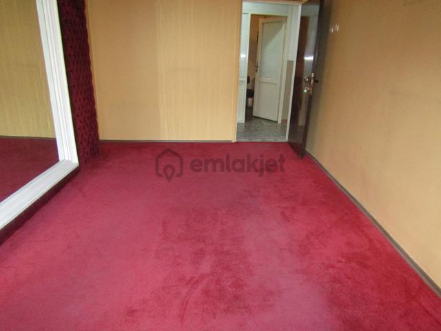 Setbaşı Ünlü Cadde 25m2 2.arakat Kiralık İşyeri 6.000tl 5