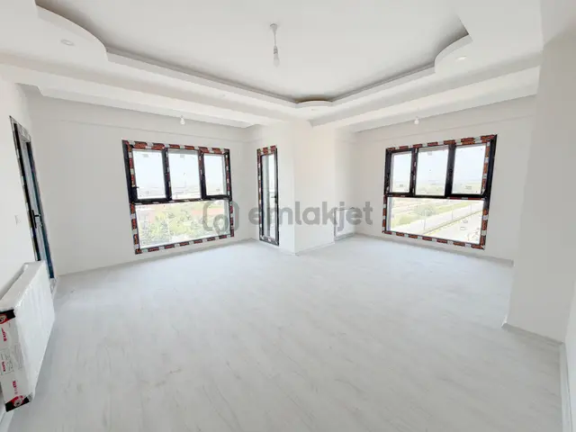 Menemen Ulukent'te Havuzlu Sitede Satılık 3+1 Daire 4