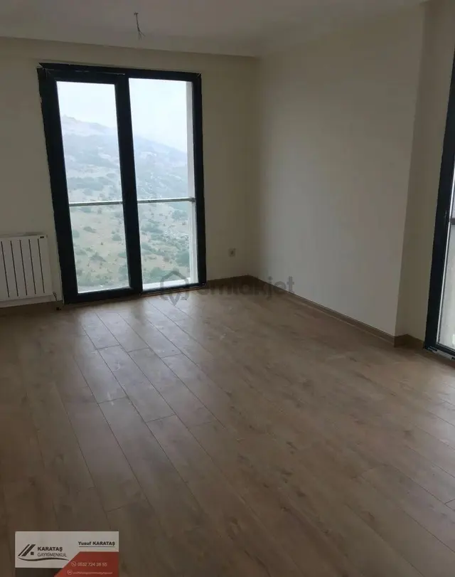 Baltok Konutlarında Arakat 2+1 Kiracısız Satılık Daire 1