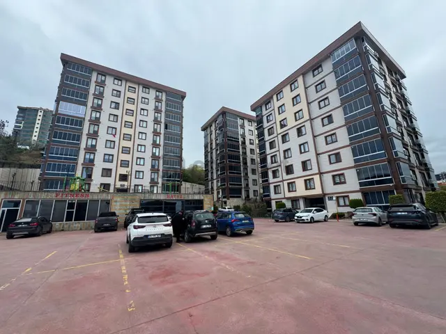 Trabzon Akçaabat Yıldızlı'da Satılık 4+1 Daire 2