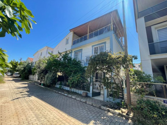 Didim Efeler Mahallesi'nde Satılık Bahçeli 3+1 İkiz Villa Didim Efeler Mahallesi'nde Satılık Bahçeli 3+1 İkiz Villa