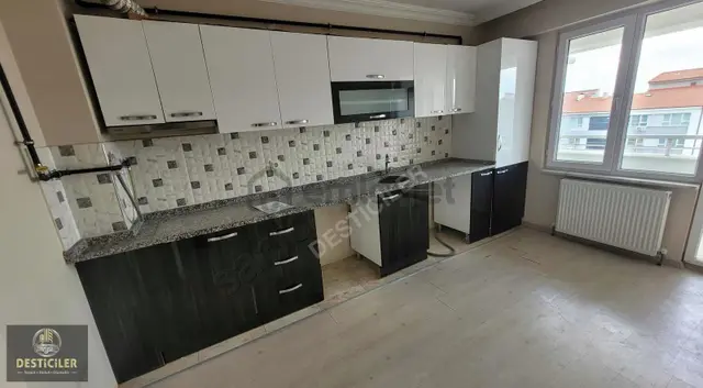 Ad-desticiler Emek /ziya Gökalp Dibinde 2+1 115 M2 Fırsat Daire 1