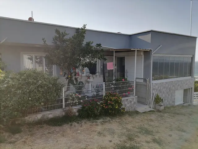 Mudanya Mesudiye’de Geniş Bahçe Keyfi Yaşatan 2+1 Ev! 3