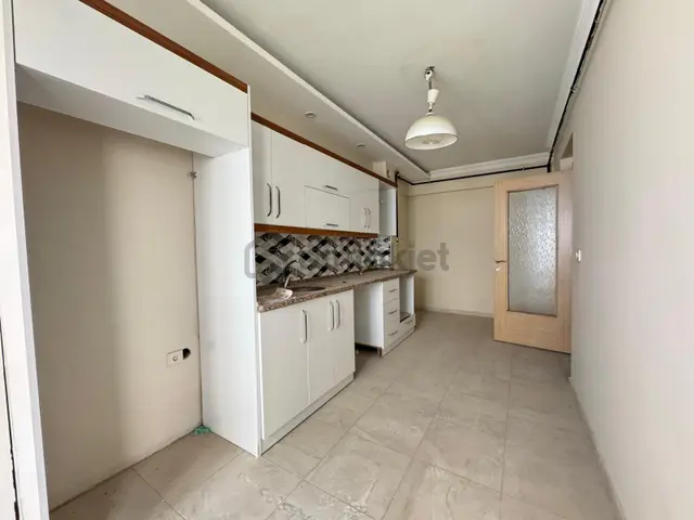 Zeki Emlak'tan Manisa Muradiye'de 4+1 Kiralık Teraslı Çatı Dubleksi 2
