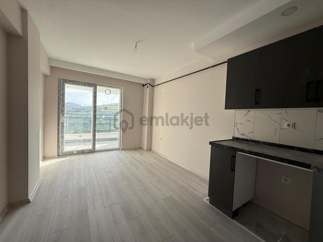 Canik Hasköy Caddeye Cep Sıfır İskanı Alınmış Kiralık Daire 5