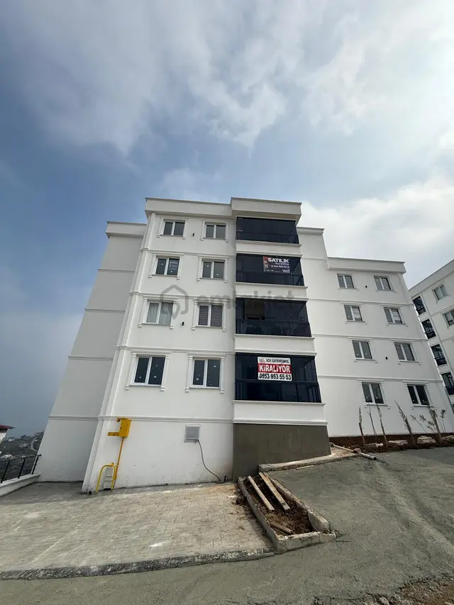Canik Hasköy Caddeye Cep Sıfır İskanı Alınmış Kiralık Daire 1