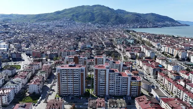 Şirinevler Mah. Altınordu Konutları 145m2 3+1 Satılık Daire 2
