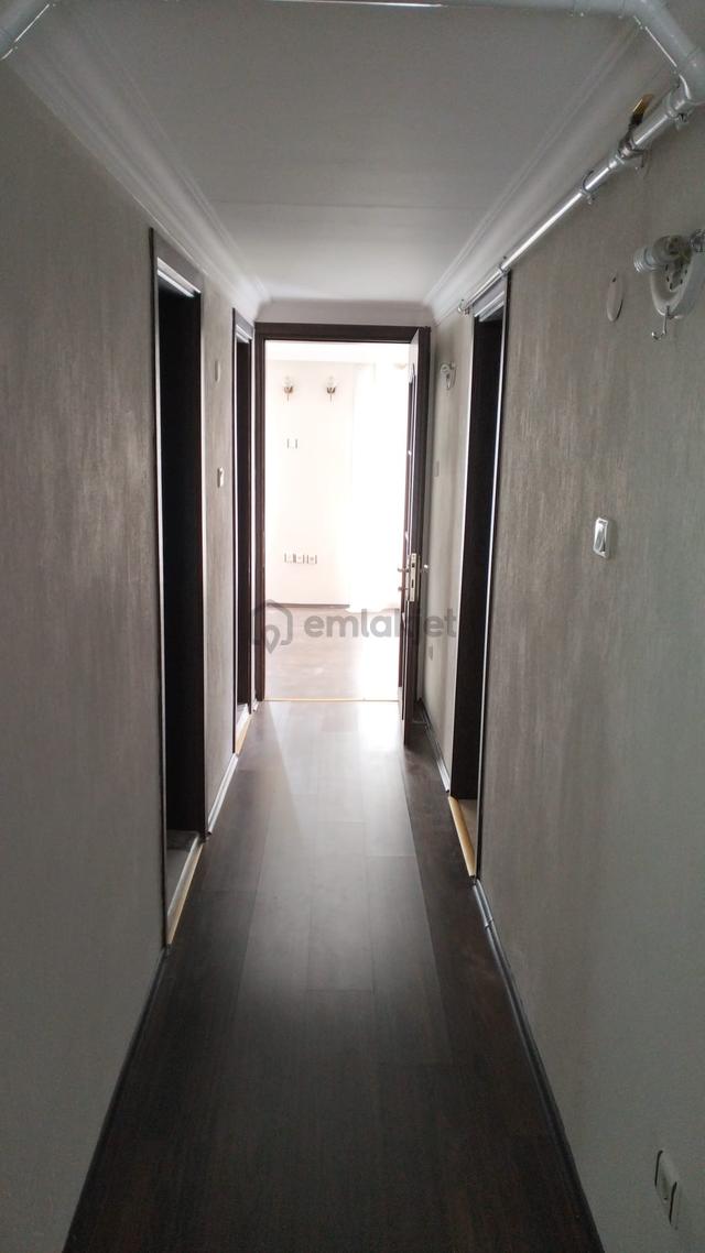 Bornova Atatürk Mah. 2+1 Kiralık İçi Yapılı Daire 4