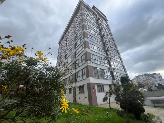 Pendik - Yıldız Park Residans'ta A/blok'ta Satılık 2+1 Daire 2