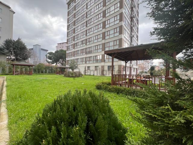 Pendik - Yıldız Park Residans'ta A/blok'ta Satılık 2+1 Daire 4