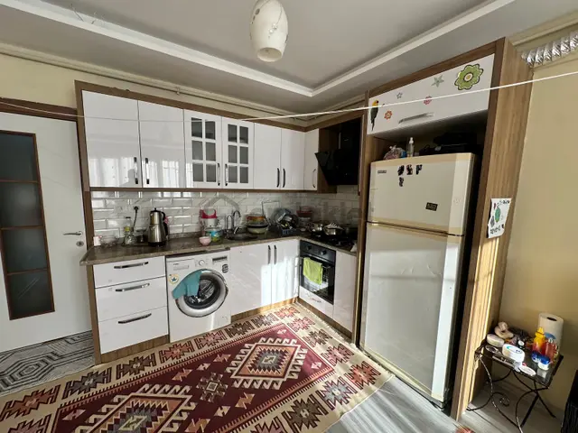 Zeki Emlak'tan Manisa Muradiye Mh. Satılık 2+1 Ara Kat Daire 3