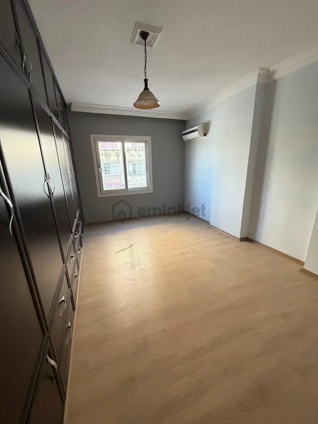 Kiralık Daire (ofis Olarak Kullanıma Uygundur) 2