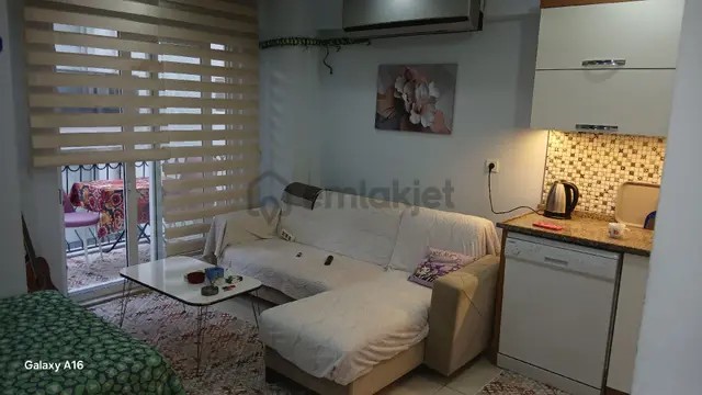 Kuşadası Sahilde 2+1 Eşyalı Satılık Dubleks Kuşadası Sahilde 2+1 Eşyalı Satılık Dubleks