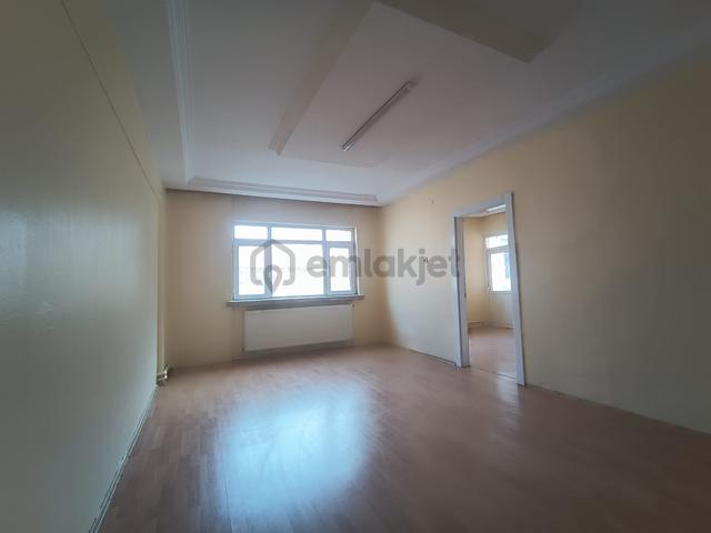 Sincan Malazgirt Mahallesinde 3+1 Kiralık Geniş Daire 5