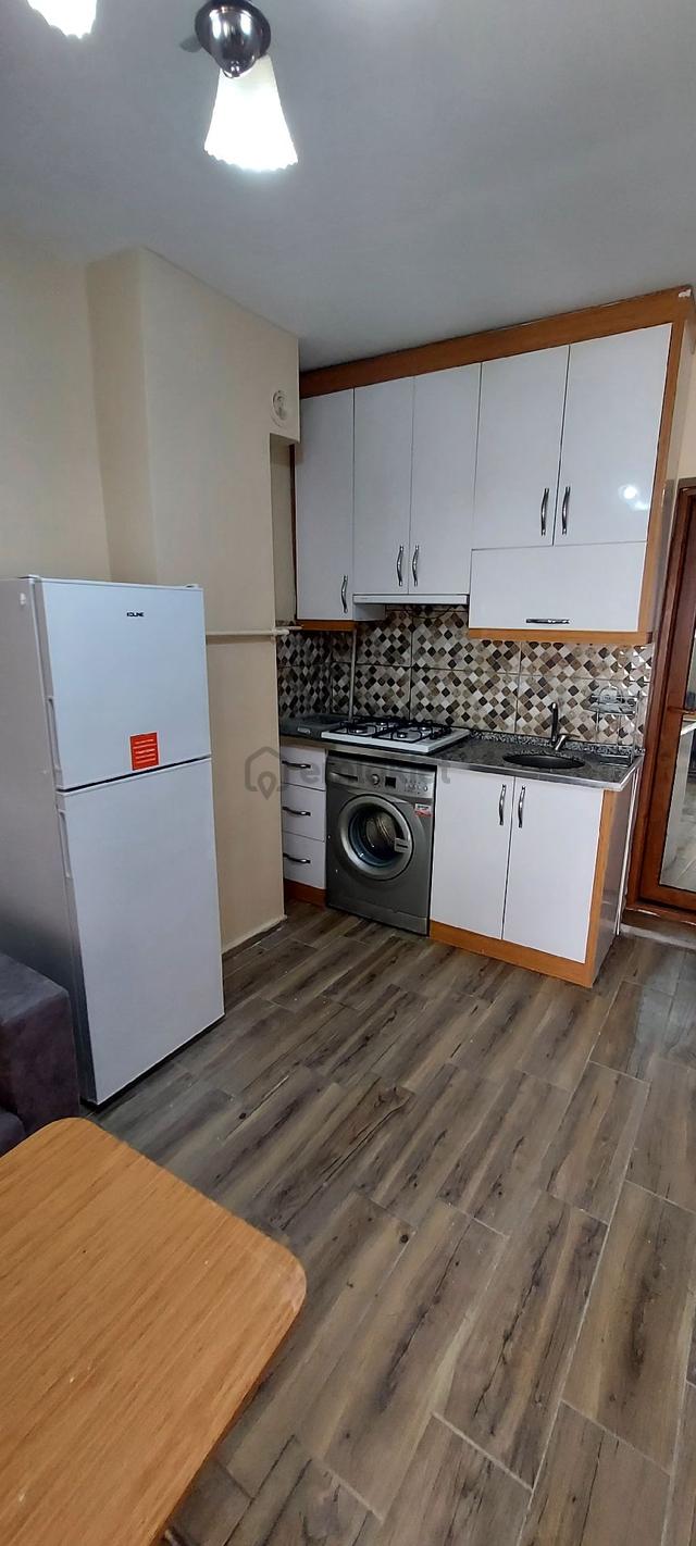 Çınara Hastaneye Bayramyerine 5 Dak Sırakapılarda 1+1 Esyali Balkonlu Apart Klımalı 3