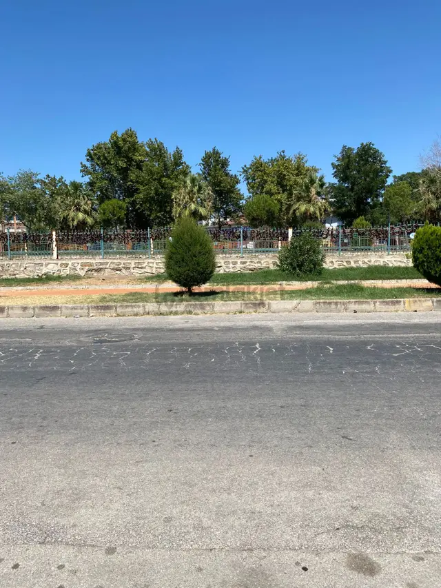 Acarlar Emlaktan Turan Mahallesinde 271 M2 Satılık Müstakil Bahçeli Ev 3