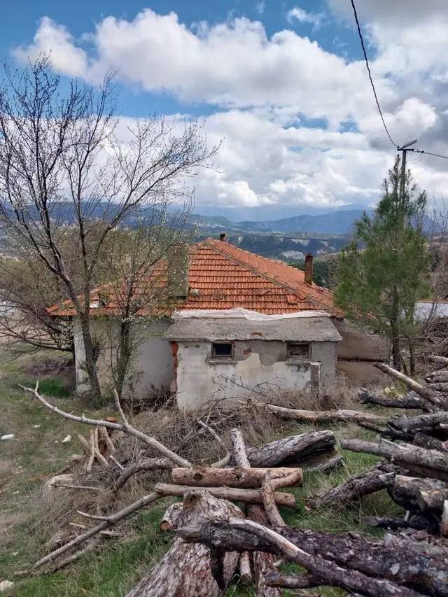 Şahin Emlaktan Çameli Kolakta 1391 M² Satılık Ev Ve Bahçesi 4