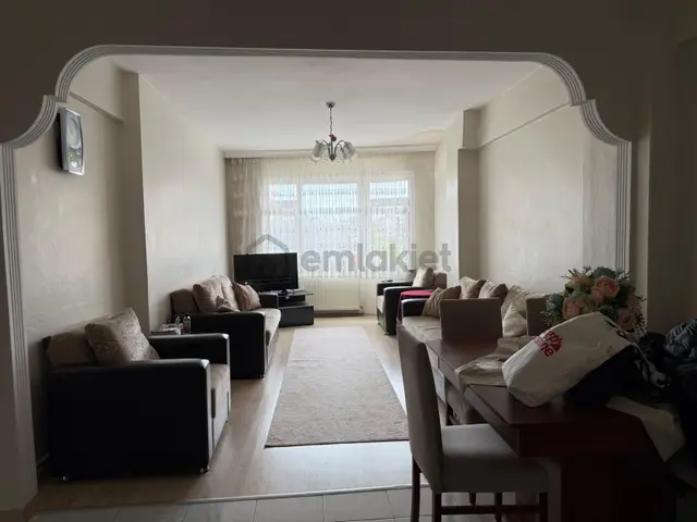Şirinevler Mh Cadde Üzerinde Kat Mülkiyetli Krediye Uygun 2+1 3 Kat Satılık Daire 1