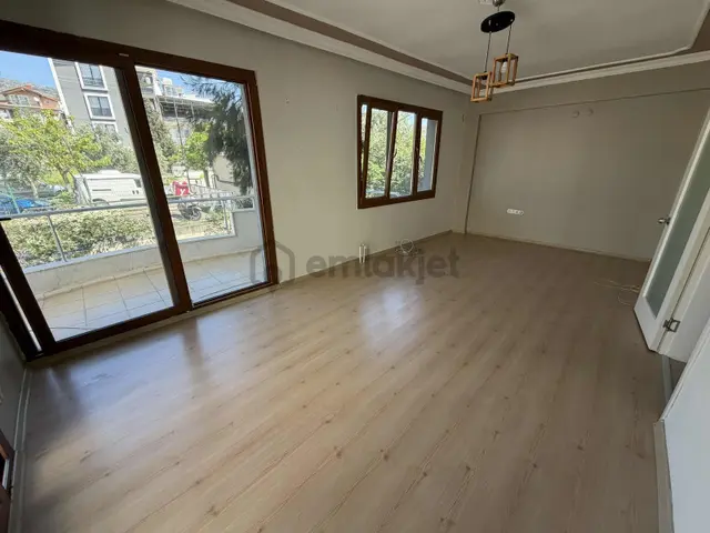 Atatürk Mahallesi Arakat Manzaralı Kiralık 3+1 Daire 1