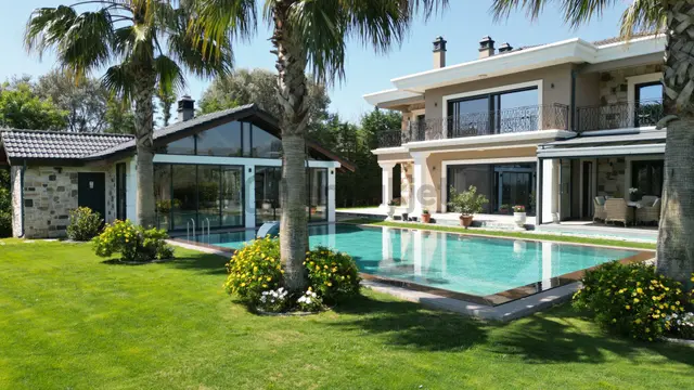 Urla'da 3.202 M² Arazide, Havuzlu Ultra Lüks Villa & Özel Yaşam 3