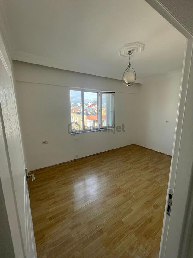 Antalya Merkez Yenigün Mahallesi 3+1 4
