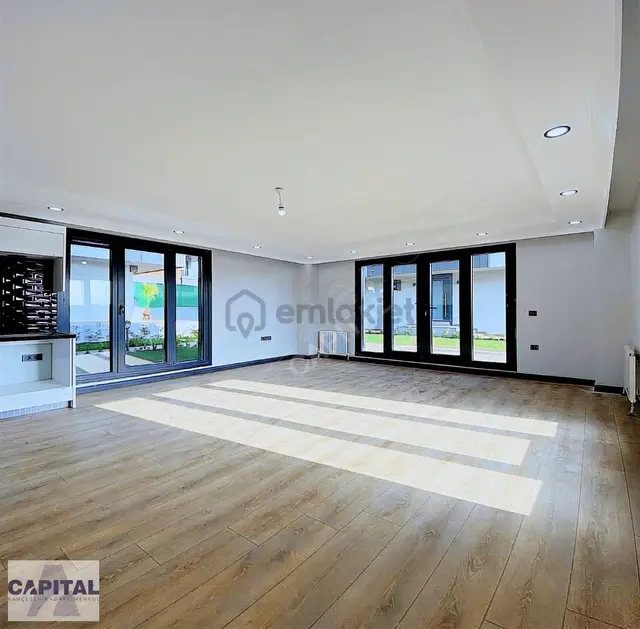 Beylikdüzü'nde Tripleks Lüks Villa... Hamamlı, Saunalı, Havuzlu 2