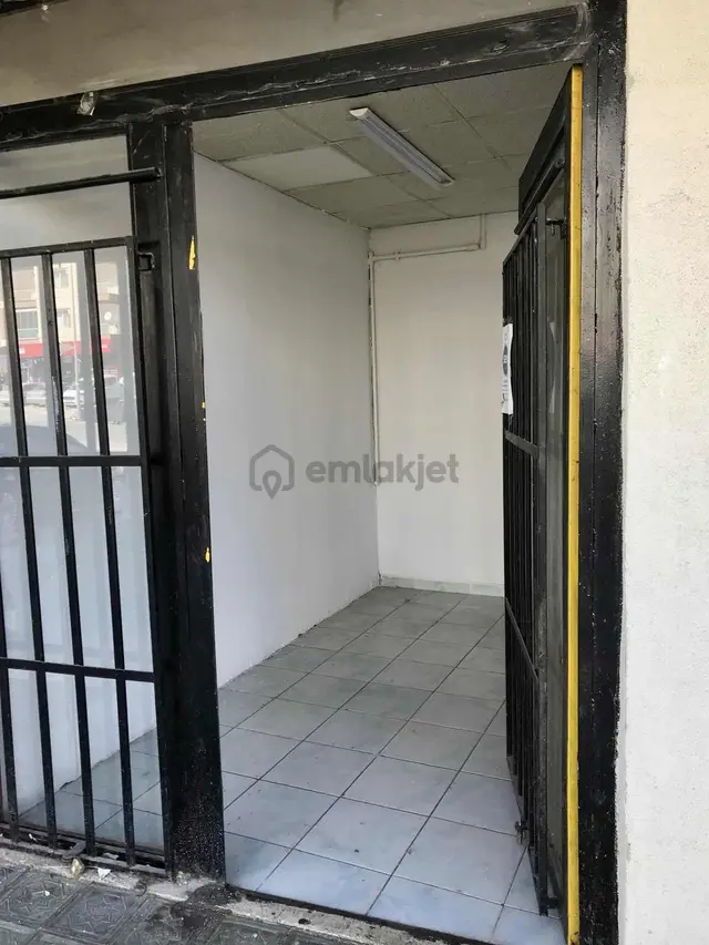 Piyade Mah.cadde Üzeri Merkezi Konumda Satılık Fırsat Dükkan 4