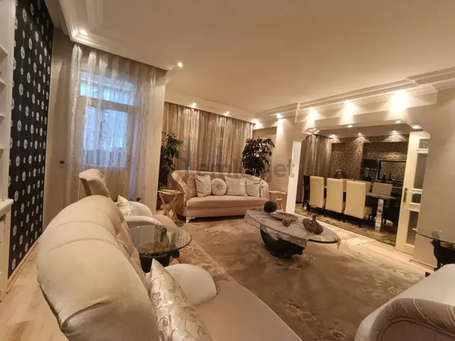 Bahçelievler Talatpaşa Caddesi Yakını Satılık Geniş 4+2 Dubleks 3