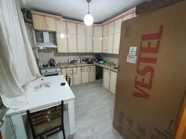 Efendi Mahallesinde 127 M² 3+1 Doğalgazlı Fırsat Daire 4