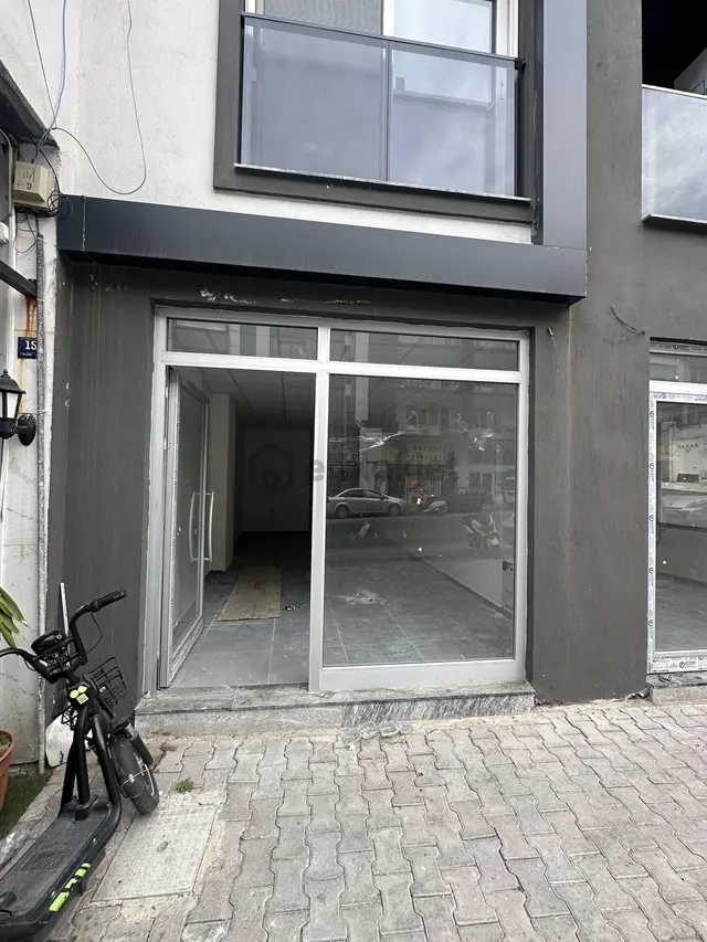 Ana Yol Üzeri İşlek Cadde'de Kiralık Sıfır Dükkan 4